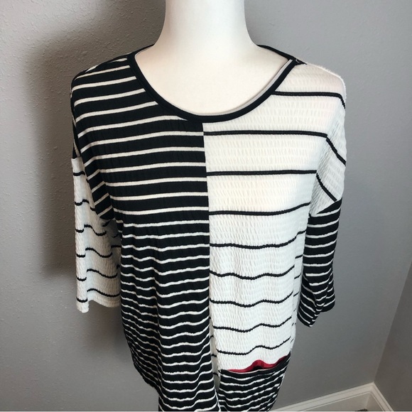 Et’Lois Mickey Sweater size Small - Picture 8 of 15